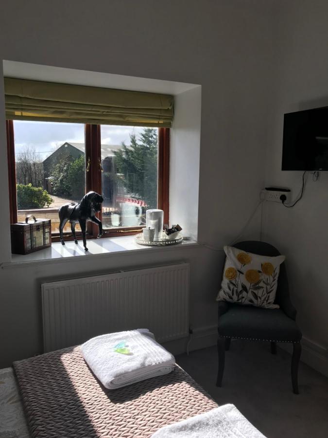 Mickering Barn Bed & Breakfast Aughton Bagian luar foto